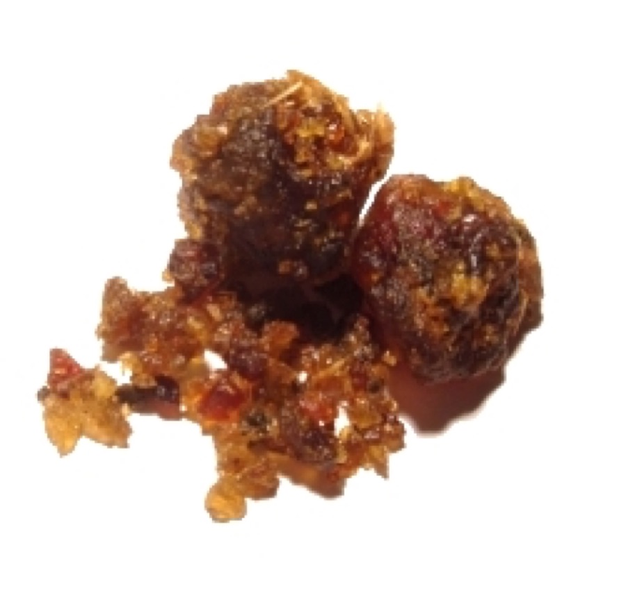 Guggulu — Author:en:User:Sjschen, Source: Self made, Commiphora wightii resin