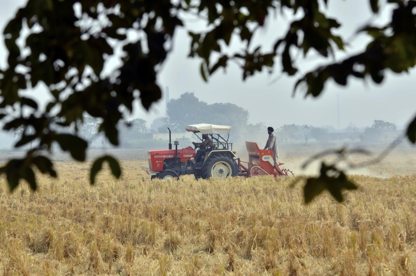 Punjab: preparing a field for wheat without burning the previous crop's stalks